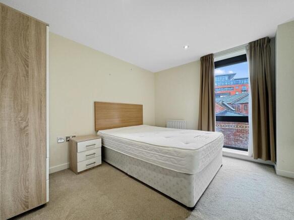 1 bed Apartment to rent Image 6