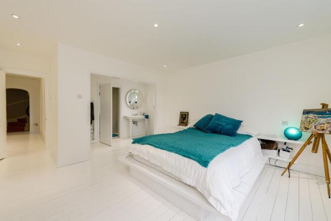 8272478-interior14-800-web.jpg