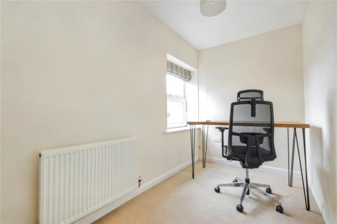 4 bed Detached for sale Image 8