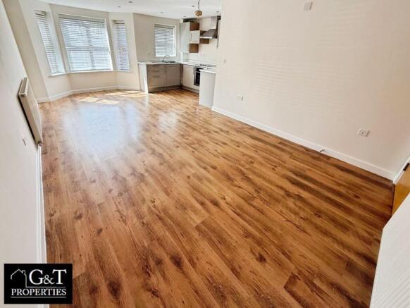 RECEPTION ROOM / KITCHEN