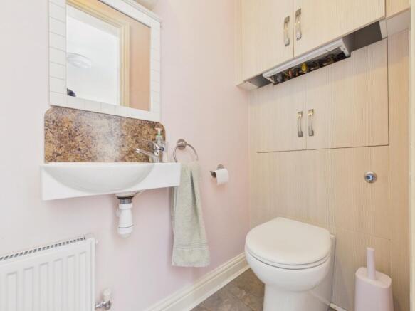 3 bed Link Detached House for sale Image 7