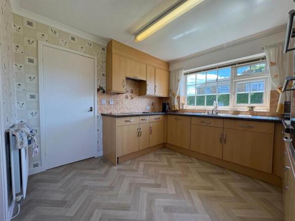 3 bed Detached for sale Image 12
