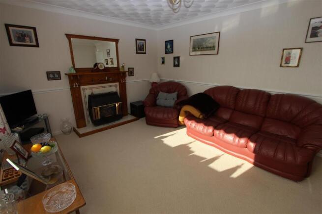 66 Brynau Road 012.JPG