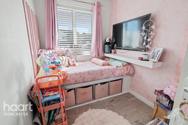3 bed Semi-Detached for sale Image 12