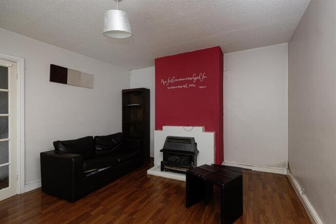 3 bed Terraced for sale Image 5