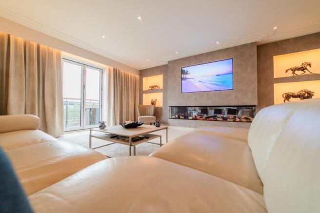 Award-winning Media team on EVERY Listing_5