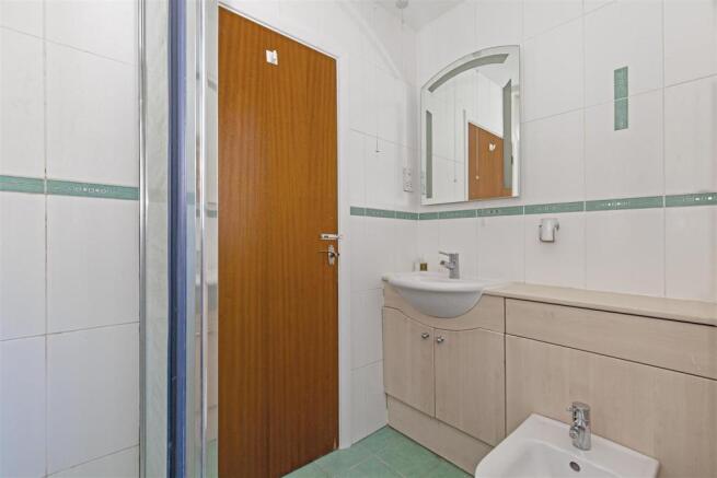 Shower Room-1.jpg