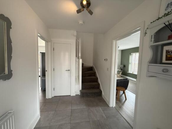 4 bed Detached for sale Image 6