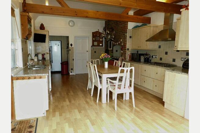 Kitchen / Breakfast