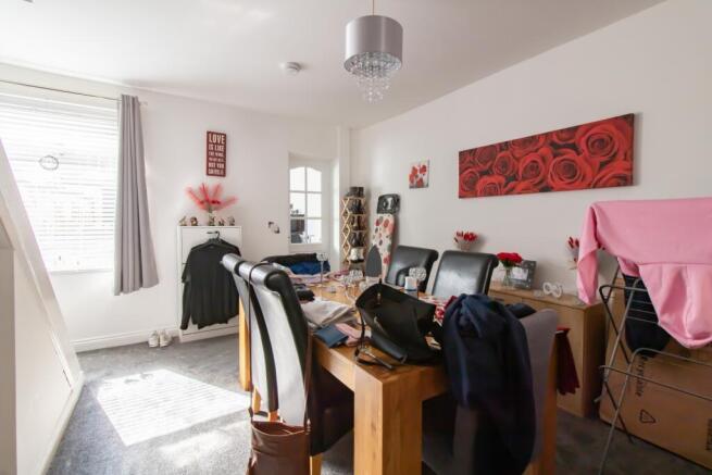 3 bed Terraced for sale Image 4