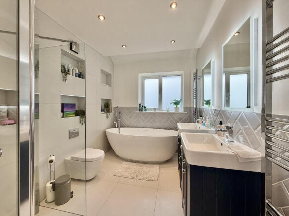 Bedroom One Ensuite