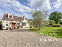 Beechwood, Folly Chase, Hockley SS5 4SF