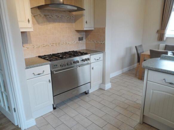 Kitchen - oven/hob