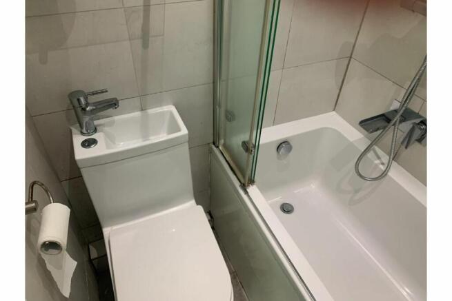 Photo 11