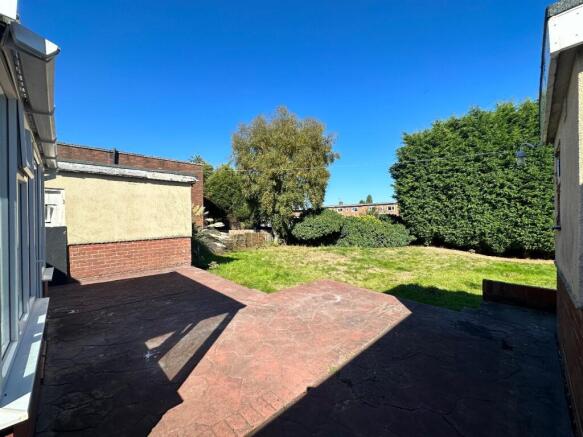 Wrekin Drive, Donnington, Telford, Shropshire, TF2 8DP photo 4