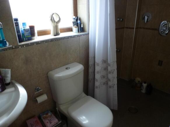 En-suite Bathroom
