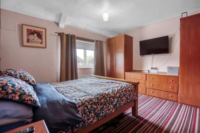 3 bed Terraced for sale Image 6
