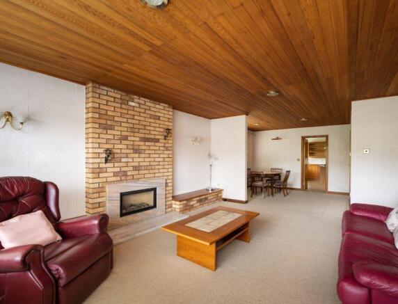 40 Lanark Road West, Currie, EH14 5JY photo 4
