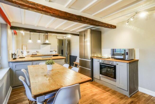 Kitchen/Dining Room
