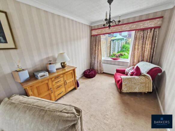4 bed Semi-Detached for sale Image 4