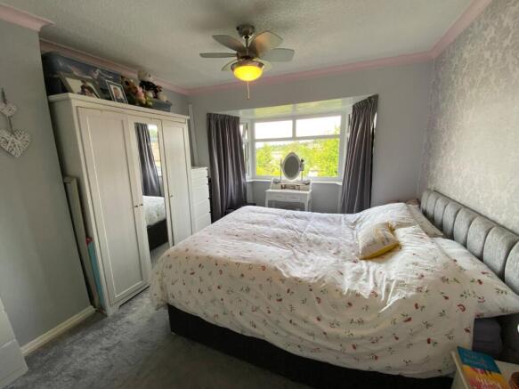 3 bed Semi-Detached for sale Image 10