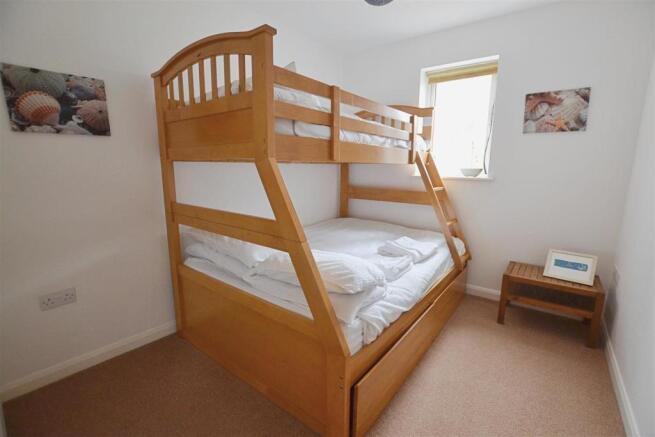 bed 3.JPG