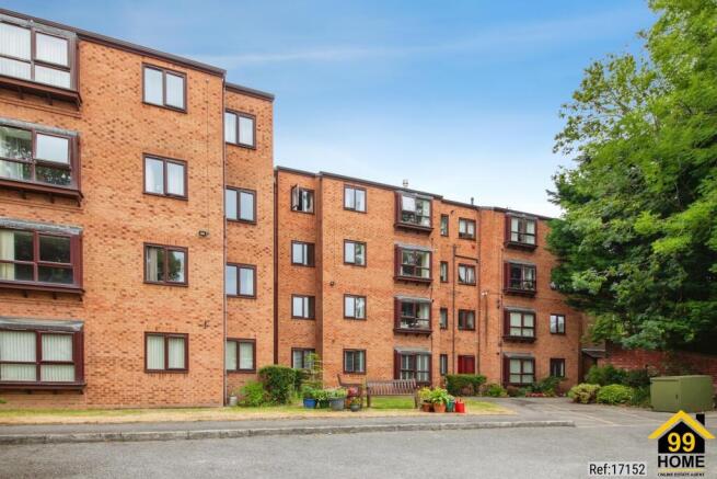 2 bed Apartment for sale Image 4