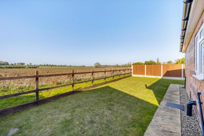 Church Corner Fieldside (Mareham-Le-Fen)-6