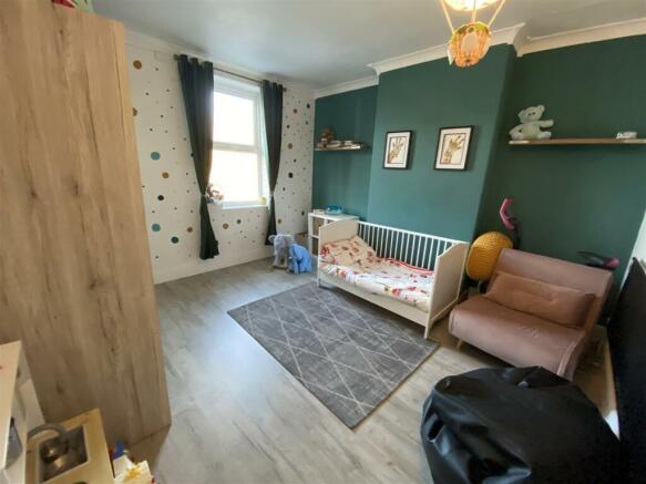 Bedroom no.1 front double: