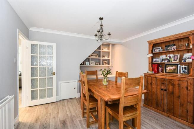 Dining Area 2.jpg