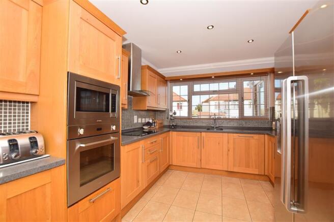 Kitchen/ Breakfast Room
