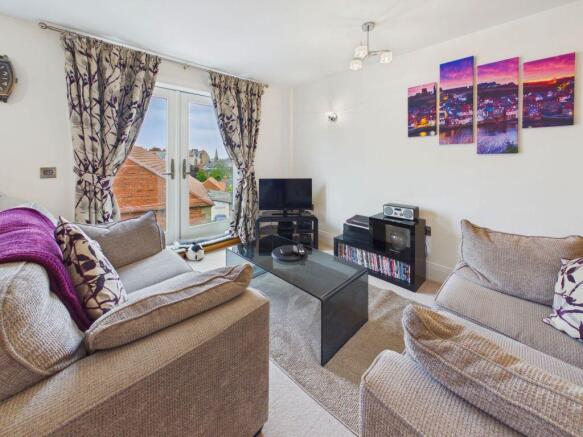 2 bed Apartment for sale Image 4