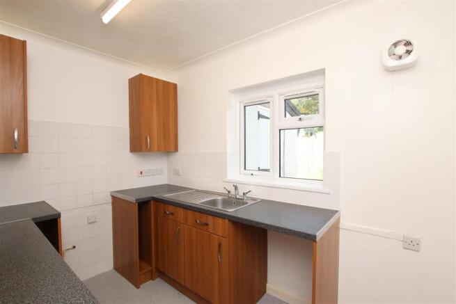 Kitchen..JPG