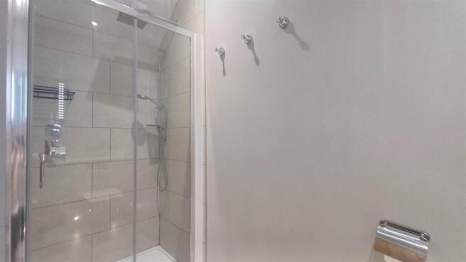 2 bed Flat to rent Image 6
