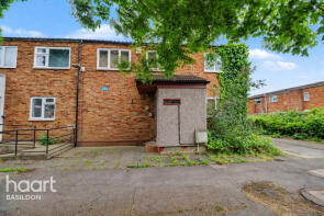 12a, Maydells, Basildon SS13 3HW