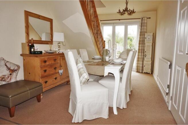 Lounge/Dining Room