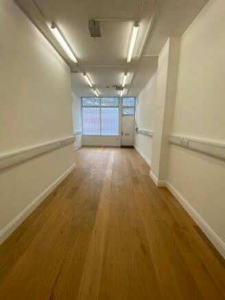 160 A Kings Cross Road interior 3.JPG