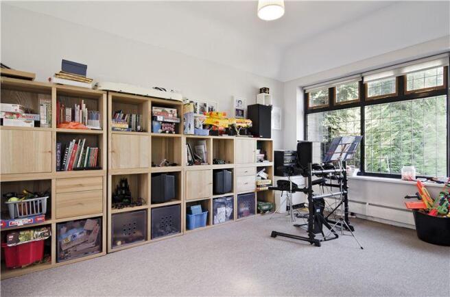 Photo 10