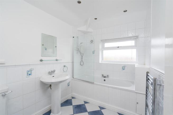 3 bed Semi-Detached for sale Image 8
