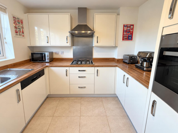 Fitted Kitchen