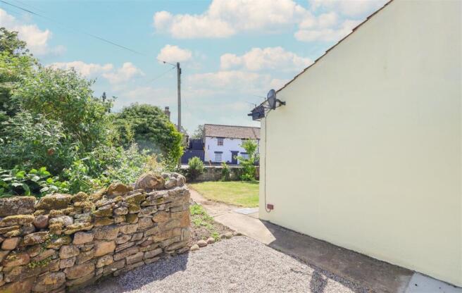 2 bed Detached Bungalow for sale Image 9