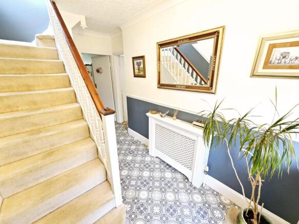 3 bed Semi-Detached for sale Image 8