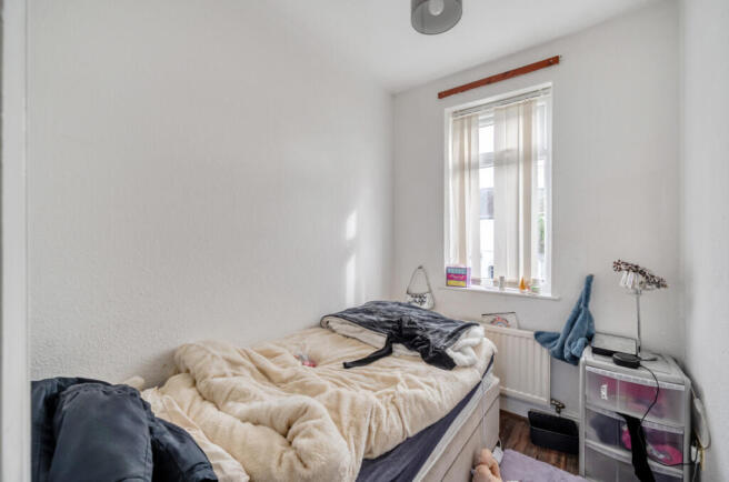 3 bed Terraced for sale Image 8