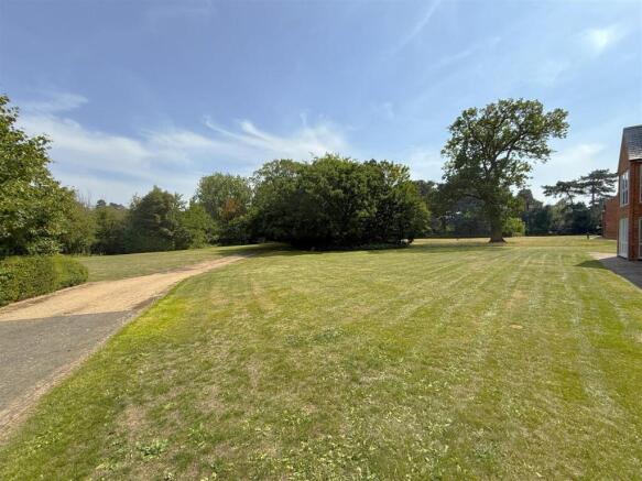 Communal Gardens A.JPG