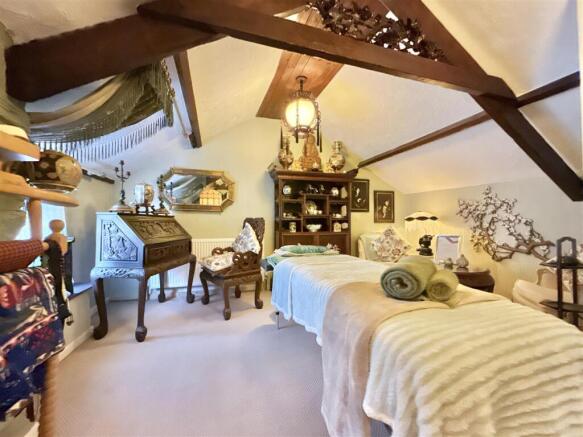 Bedroom  5.jpeg