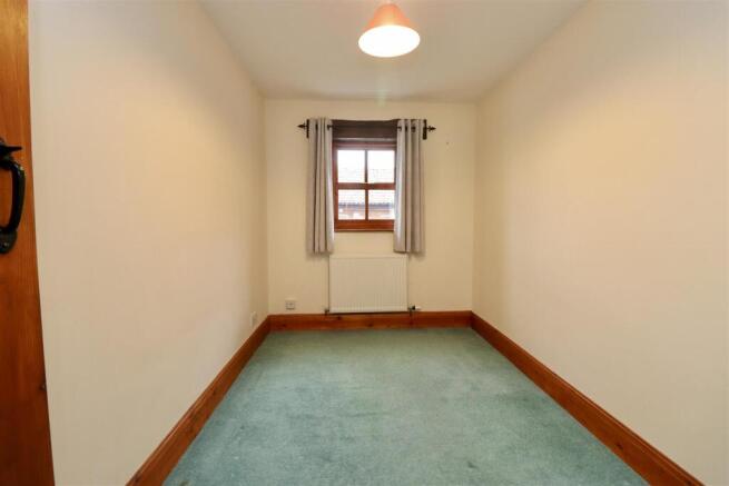 3 bed Barn Conversion to rent Image 8