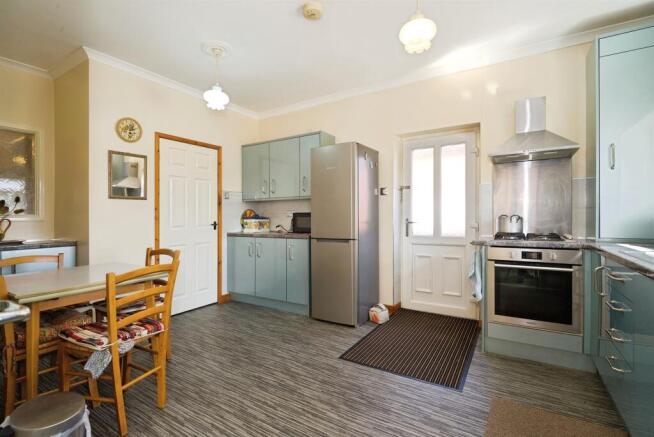 2 bed Detached Bungalow for sale Image 5