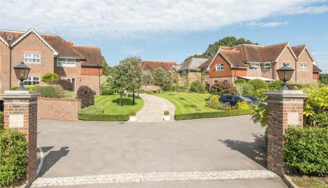 Farnham Road, Liss, Hampshire, GU33