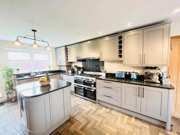 KITCHEN 2