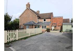 Teapot Cottage, The Dicker, Lower Dicker BN27 4BA